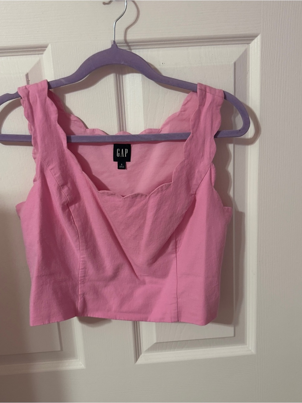 GAP Pink Scalloped Strap Crop Top